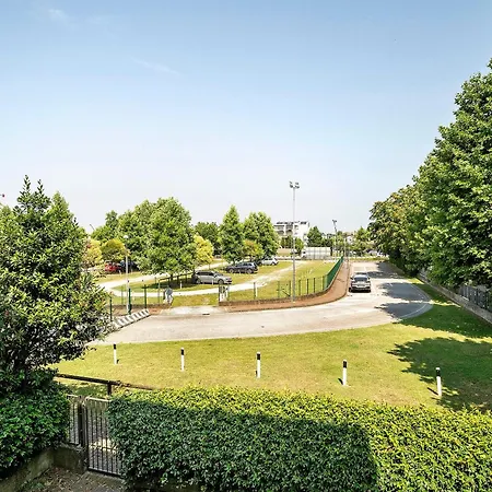 Aurora Park